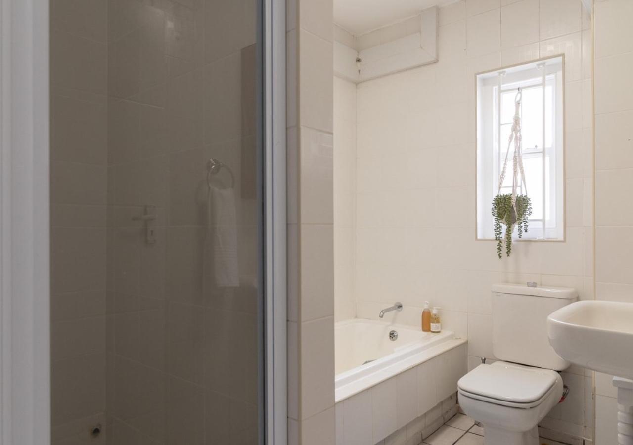 Skiathos At Beachfront Apartments In Shakas Rock Ballito Room photo